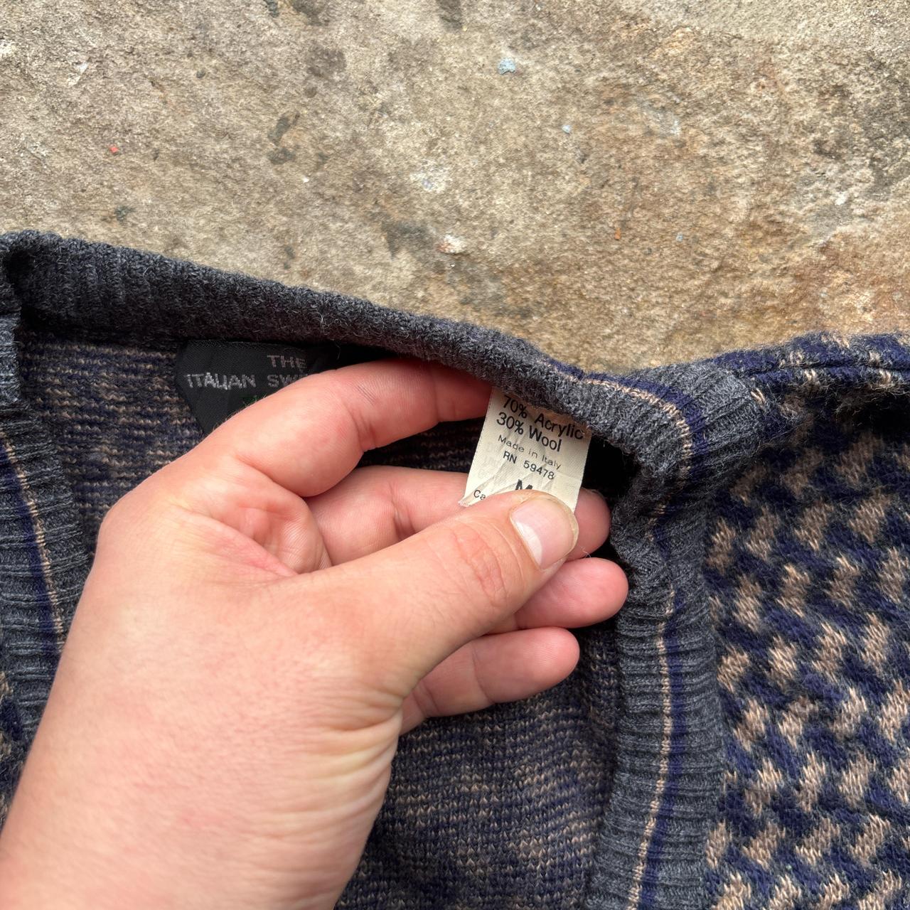 Vintage V-neck patterned sweater - M