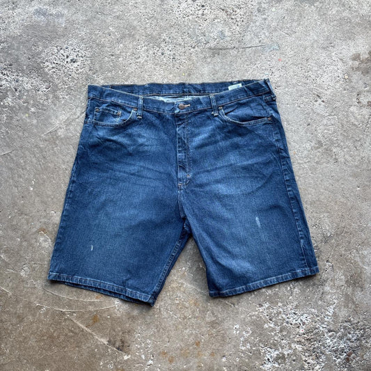 Blue denim Wrangler Jorts