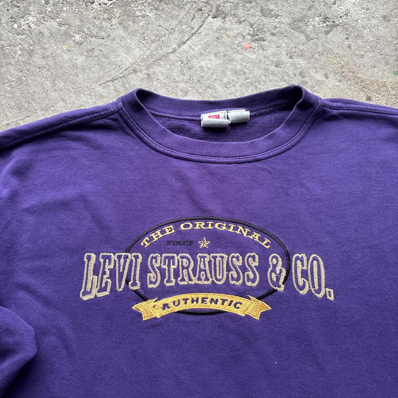 Vintage Levi’s purple sweatshirt - M