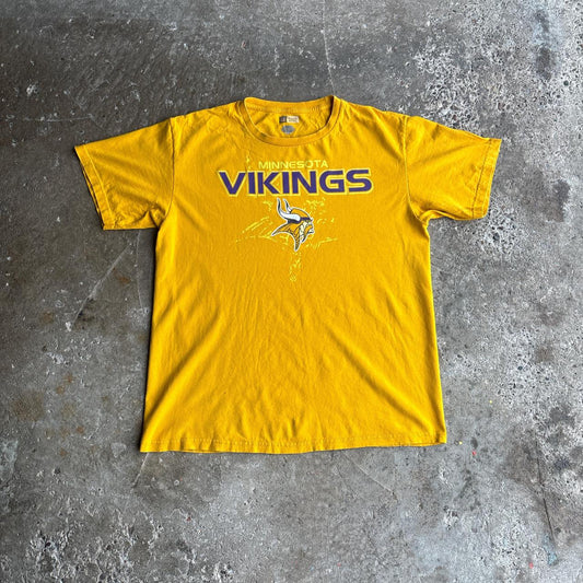 Yellow Minnesota Viking’s Graphic NFL T-Shirt - L