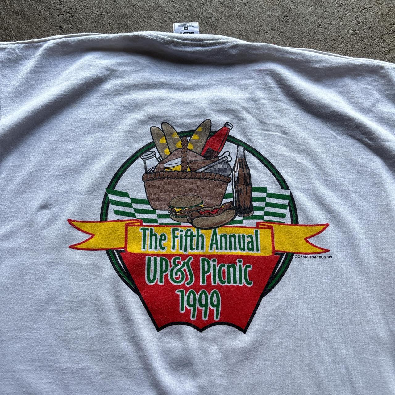 90s University graphic t-shirt - XL