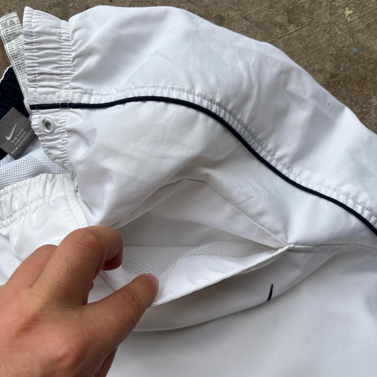 00s White Nike 3/4 length shorts - XL