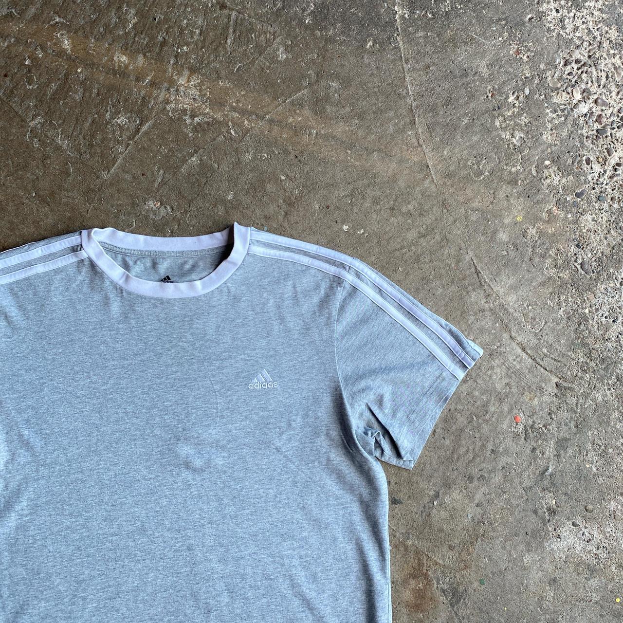 Classic Grey Adidas T-Shirt - M