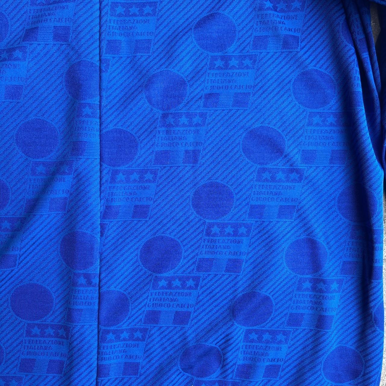 Vintage Blue Long-Sleeve Italian World Cup Promotional Football Shirt