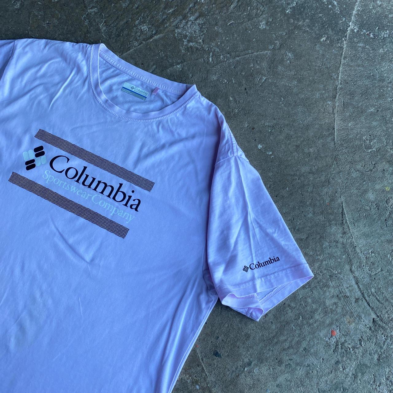 Light Pink Columbia Graphic T-Shirt - L