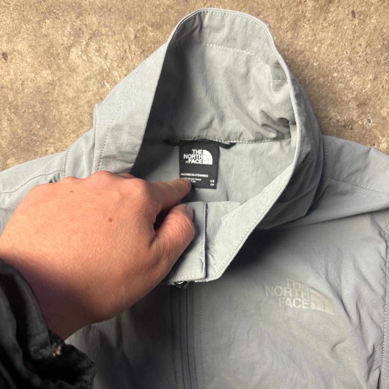 Grey The North Face activewear jacket - XS