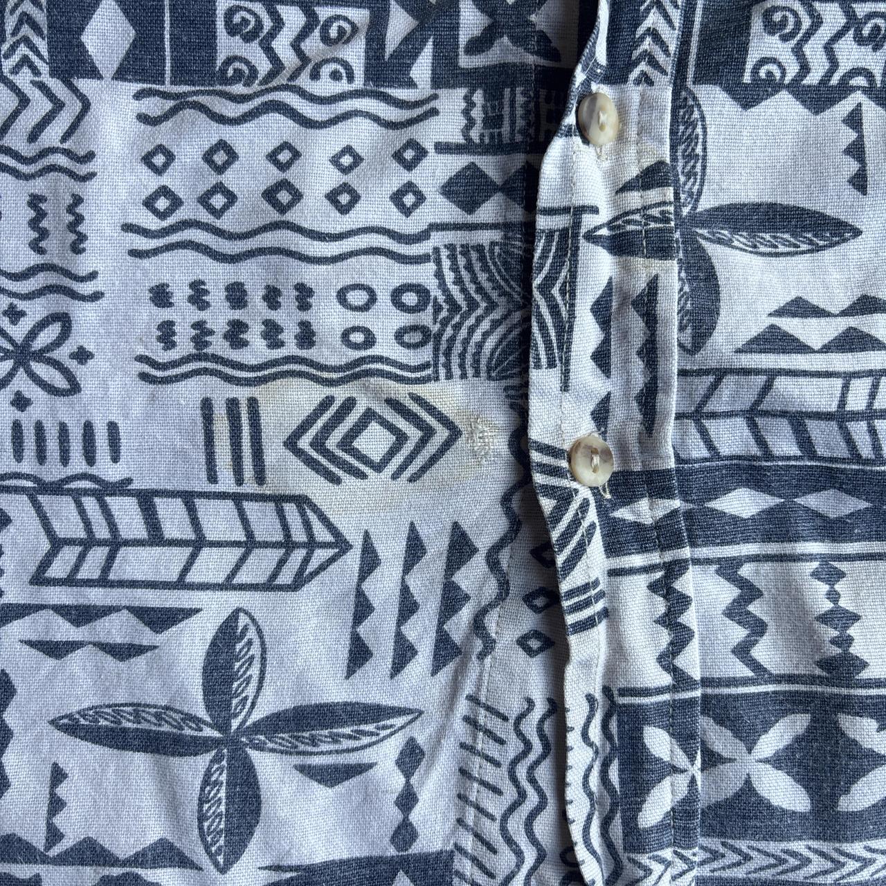 Blue & White Patterned Short Sleeve Shirt