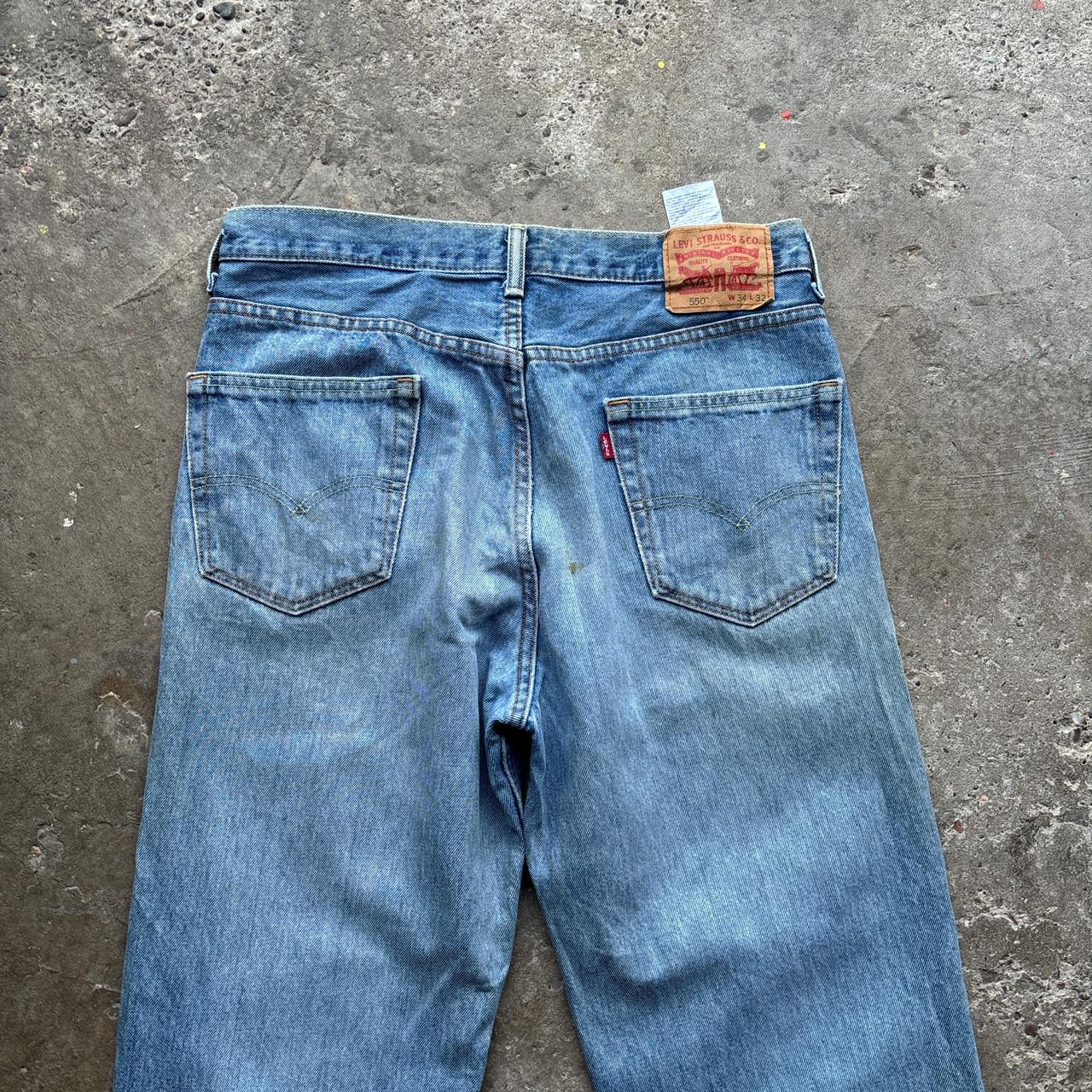 Blue Levi’s 550 Jeans - W34/L32