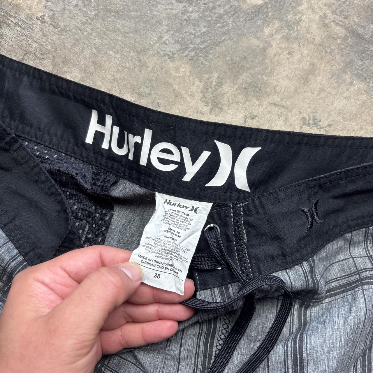 Black and grey chequered Hurley board shorts 00s - W38