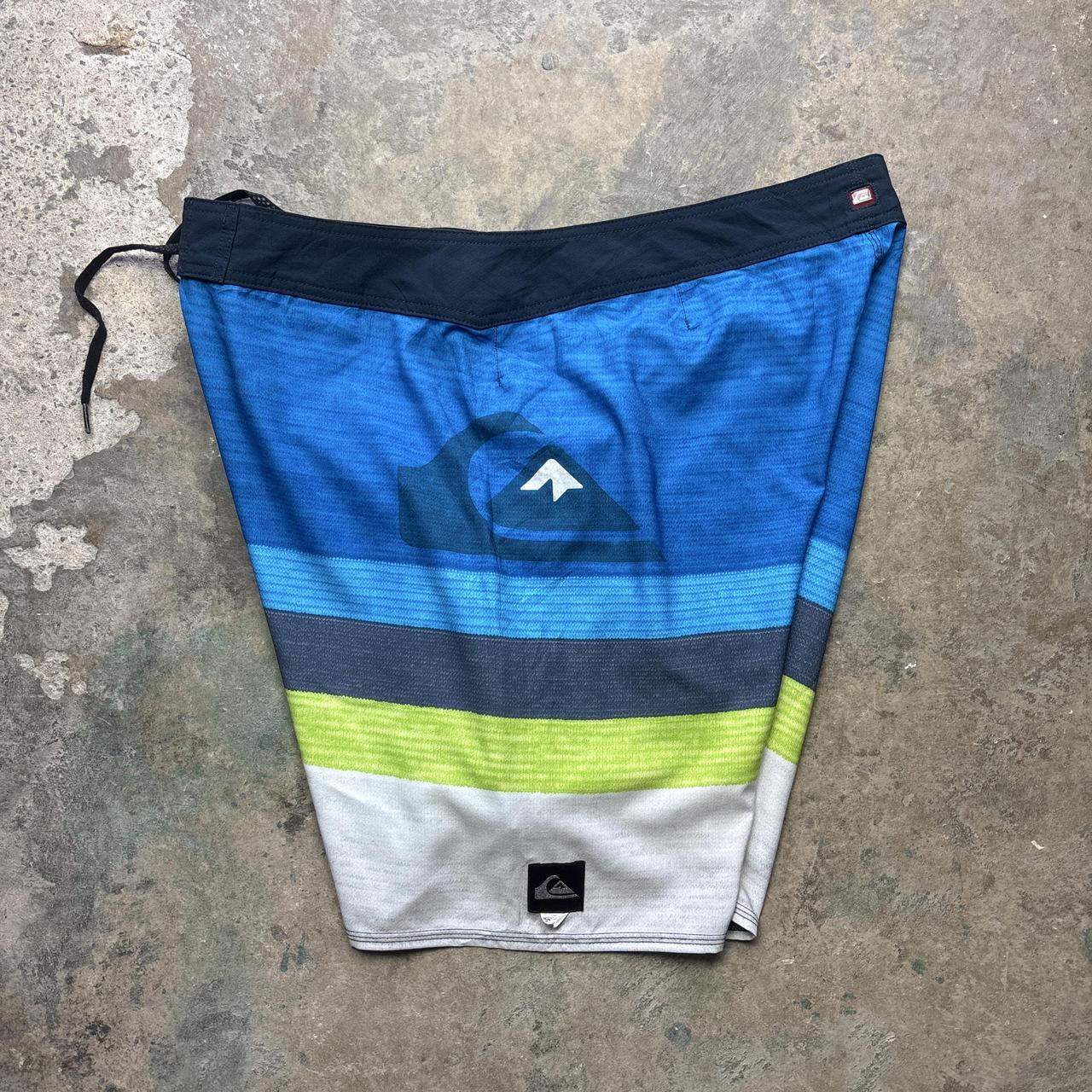 00s Blue Quiksilver board shorts - W38
