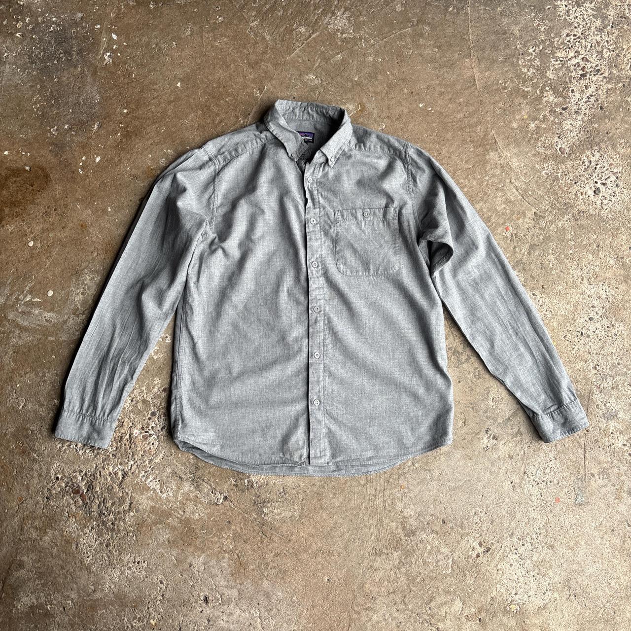 Grey Long-Sleeve Patagonia Shirt - M