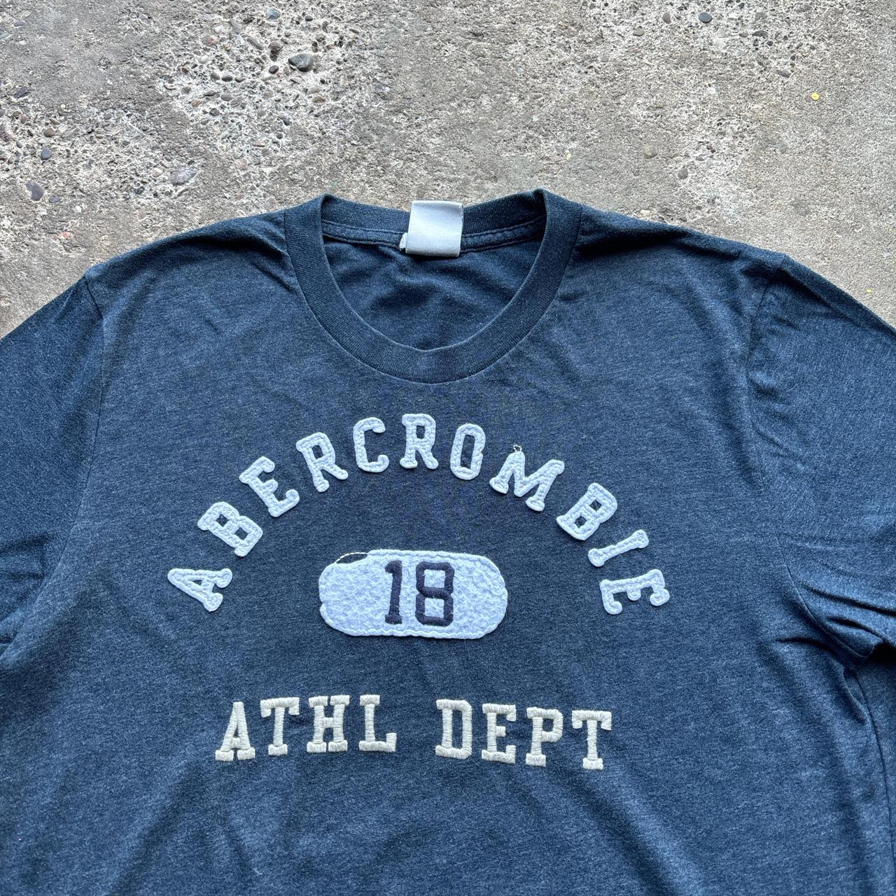 Blue Abercrombie & Fitch t-shirt - S
