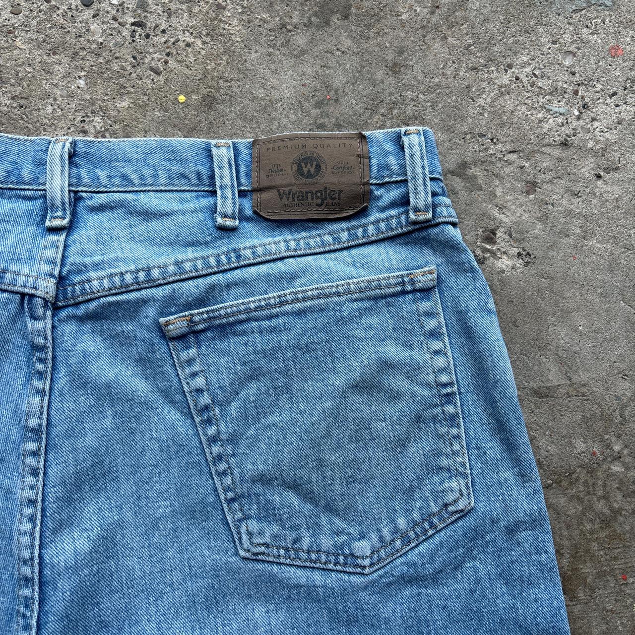 Light blue denim Wrangler shorts - W38