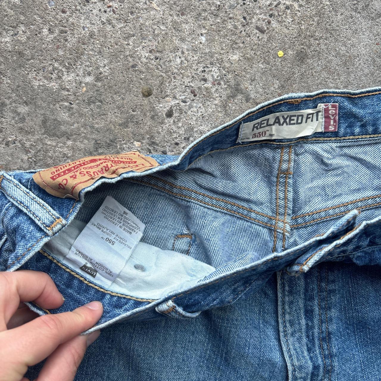 Blue denim Levi’s 550 shorts