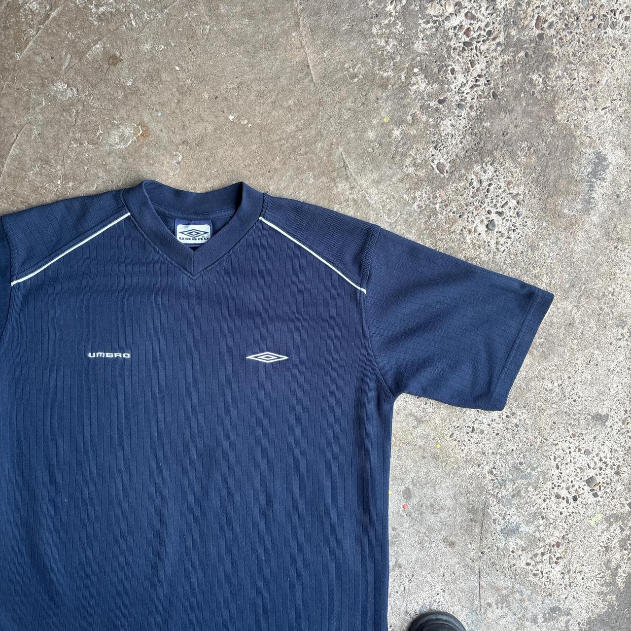 Navy Umbro Waffle V-Neck T-Shirt - XL