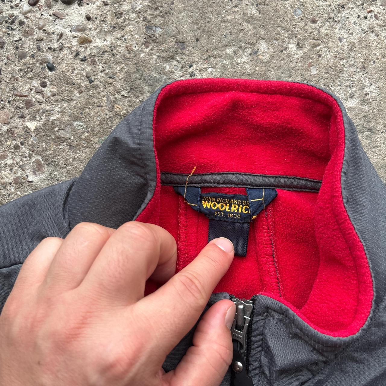 Red and grey Woolrich fleece vest - L