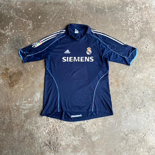 Navy Adidas Real Madrid 2005/06 Away shirt - XL