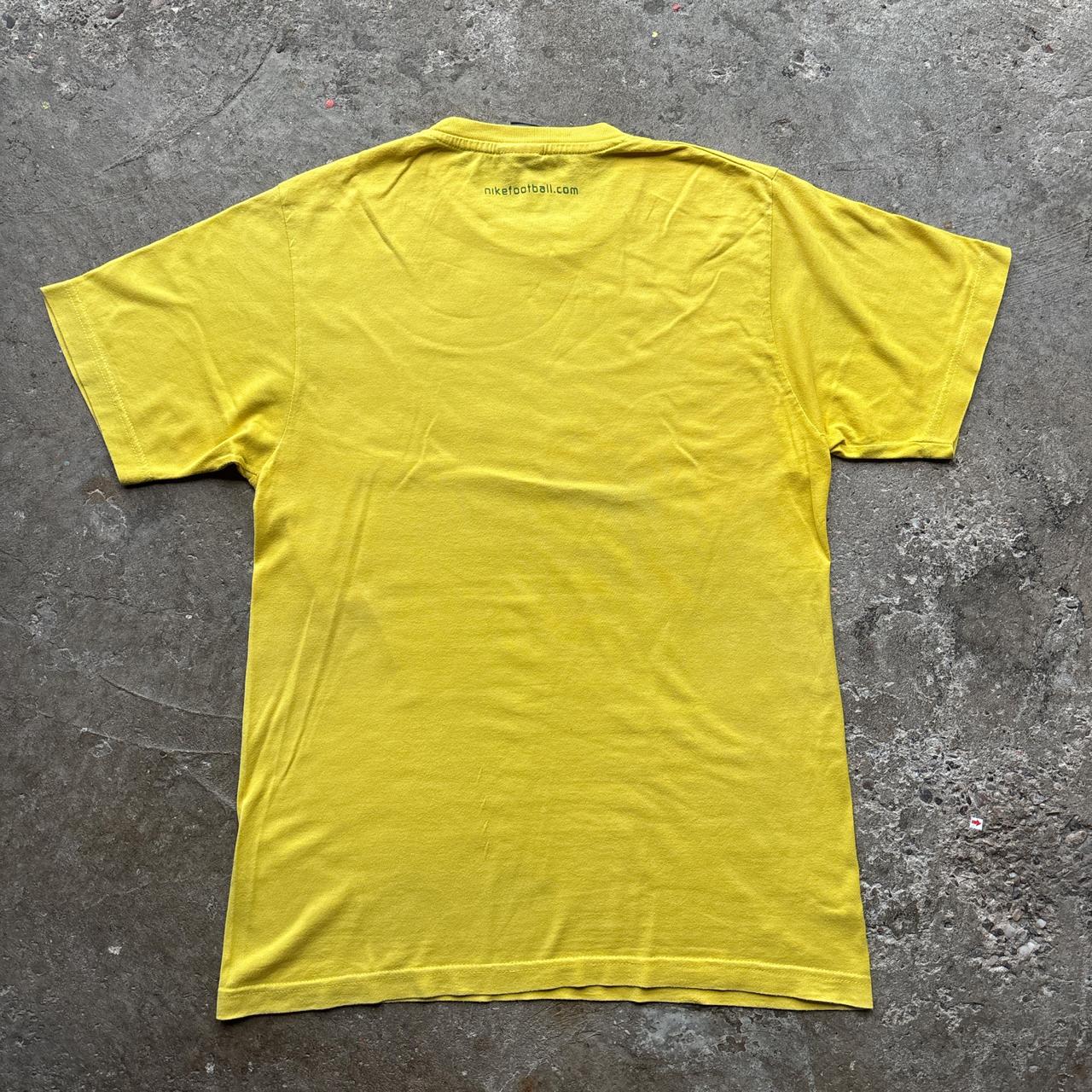 00s Yellow Nike football graphic tee