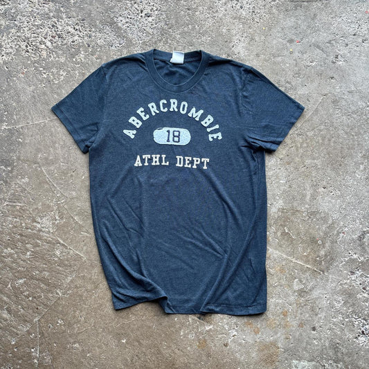 Blue Abercrombie & Fitch t-shirt - S