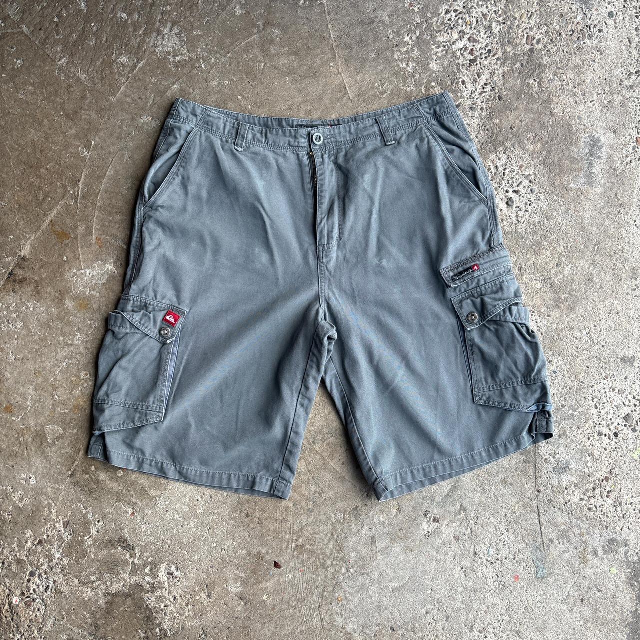 Grey Quiksilver 00’s Cargo Shorts - W36