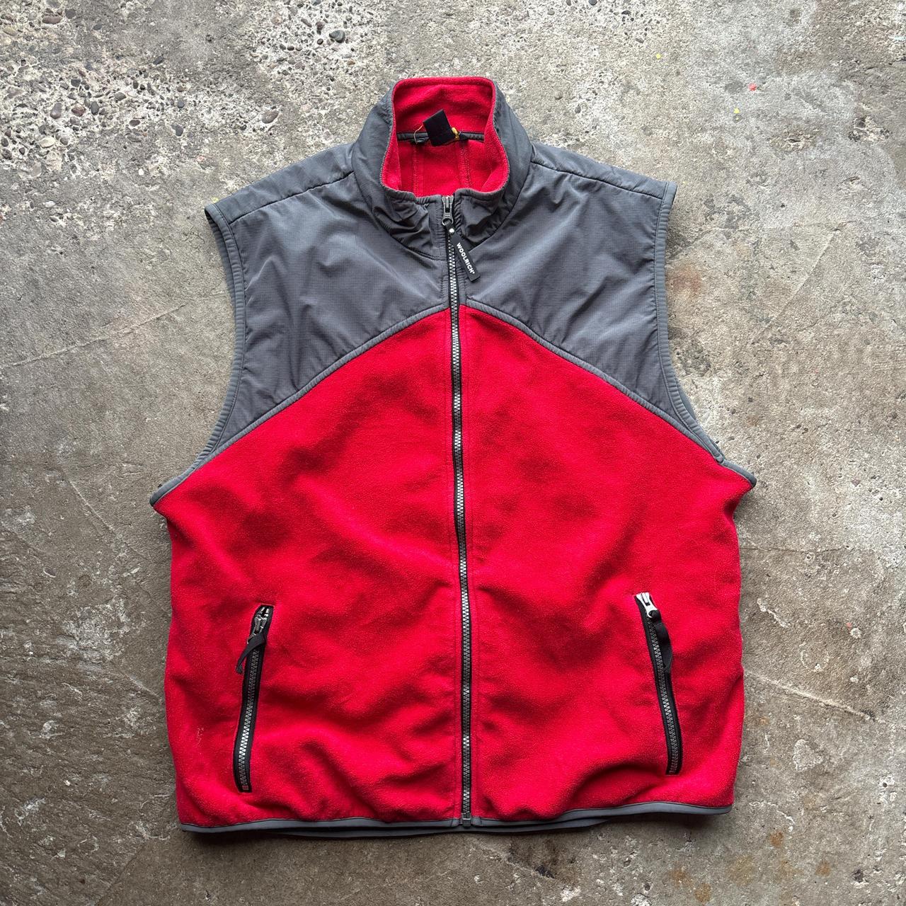 Red and grey Woolrich fleece vest - L