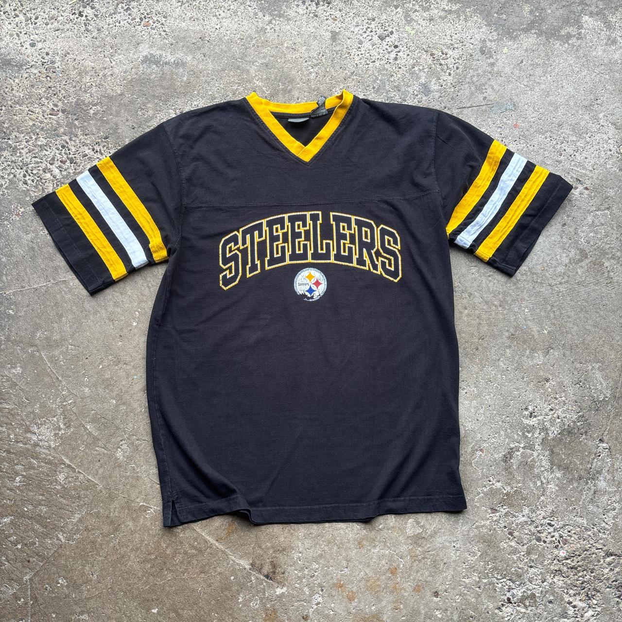 Black Pittsburgh Steelers v-neck t-shirt - L