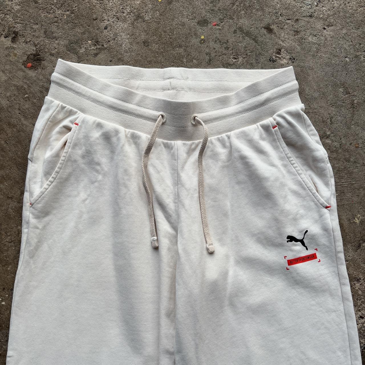 White puma sweat pants