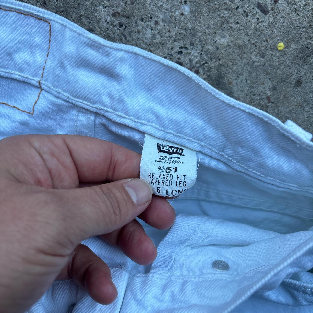 White Levi’s 15951 Jeans - Size 6 (Long)