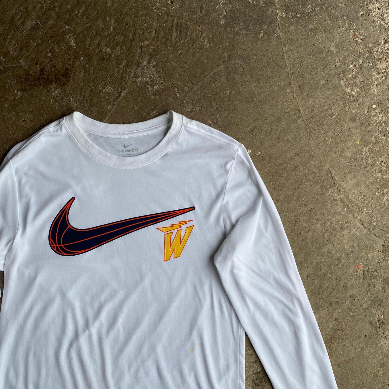 White Nike Long Sleeve Graphic T-Shirt - S