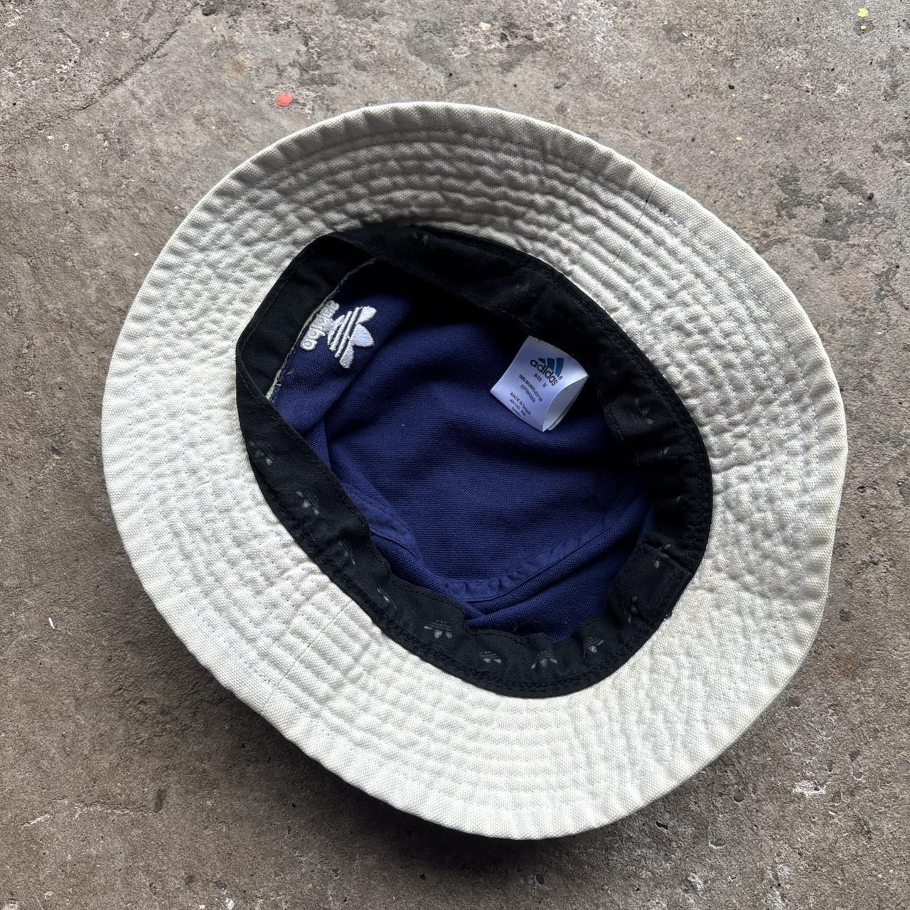 Navy and cream Vintage Adidas bucket hat