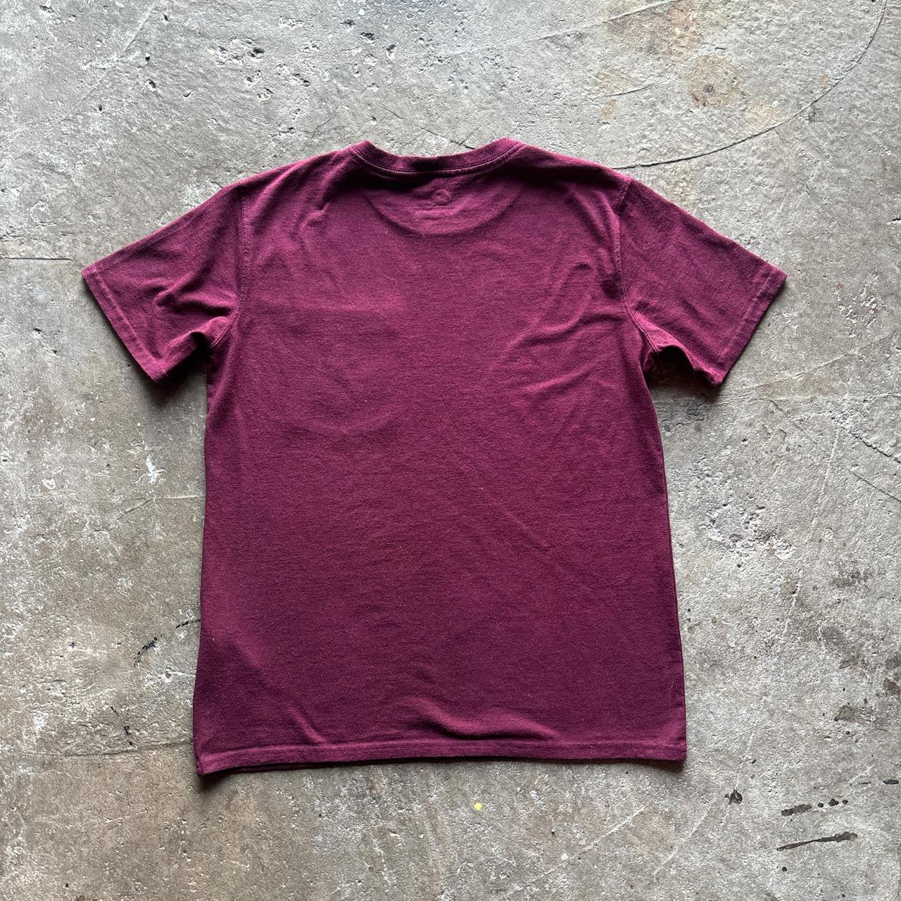 Burgundy Carhartt single pocket tee - M (8/10)