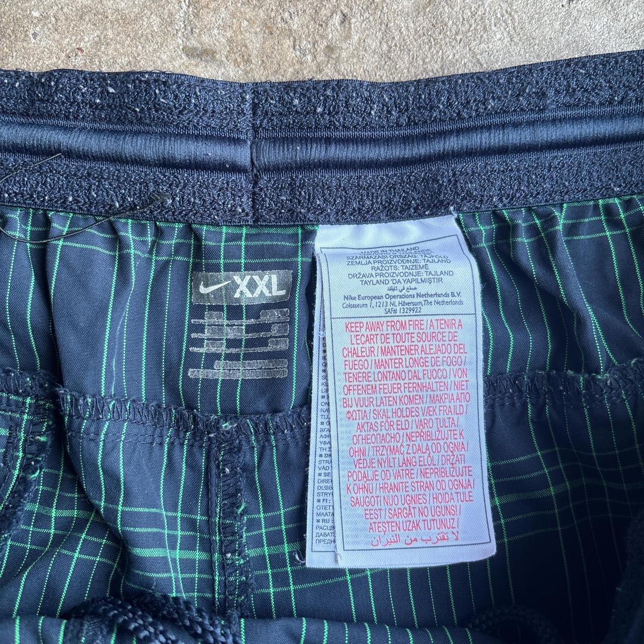 Green & Dark Grey Checkered 00’s Nike Sportswear Shorts