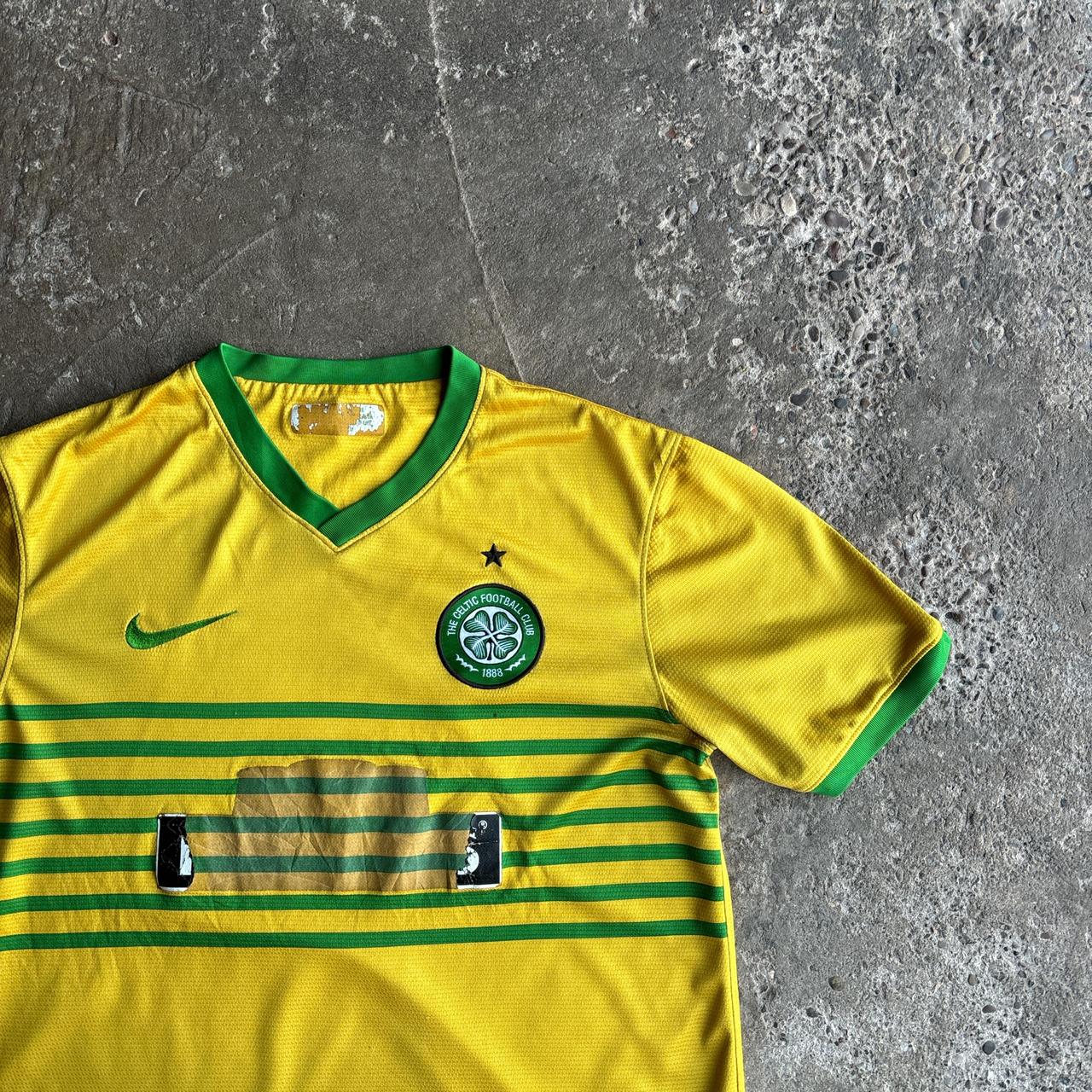Yellow Celtic 2013/14 Nike Third Football Shirt - M