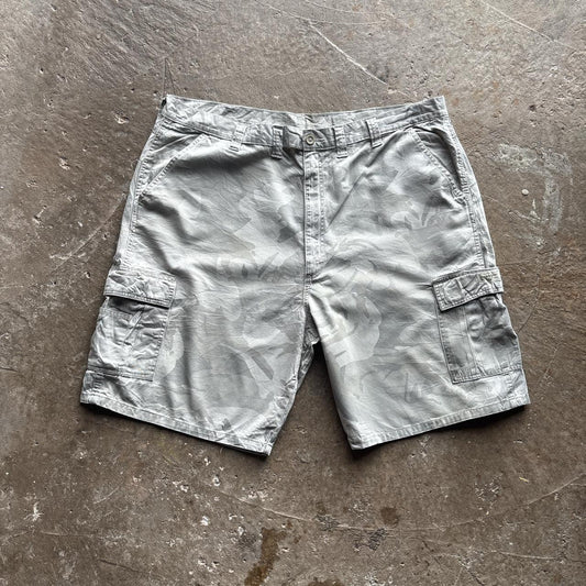 Grey Camo Wrangler Cargo Shorts - W44