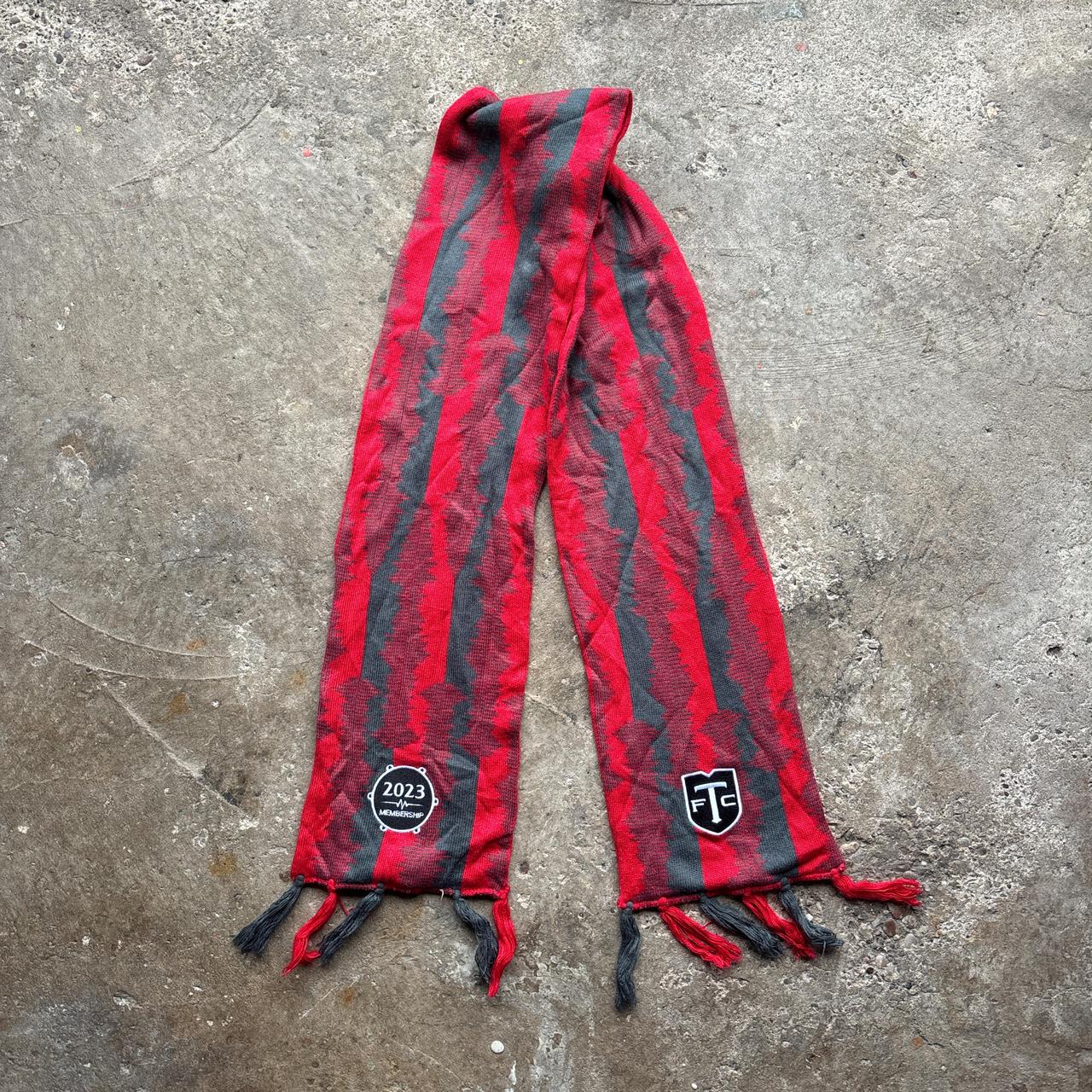 Upwell town fan scarf