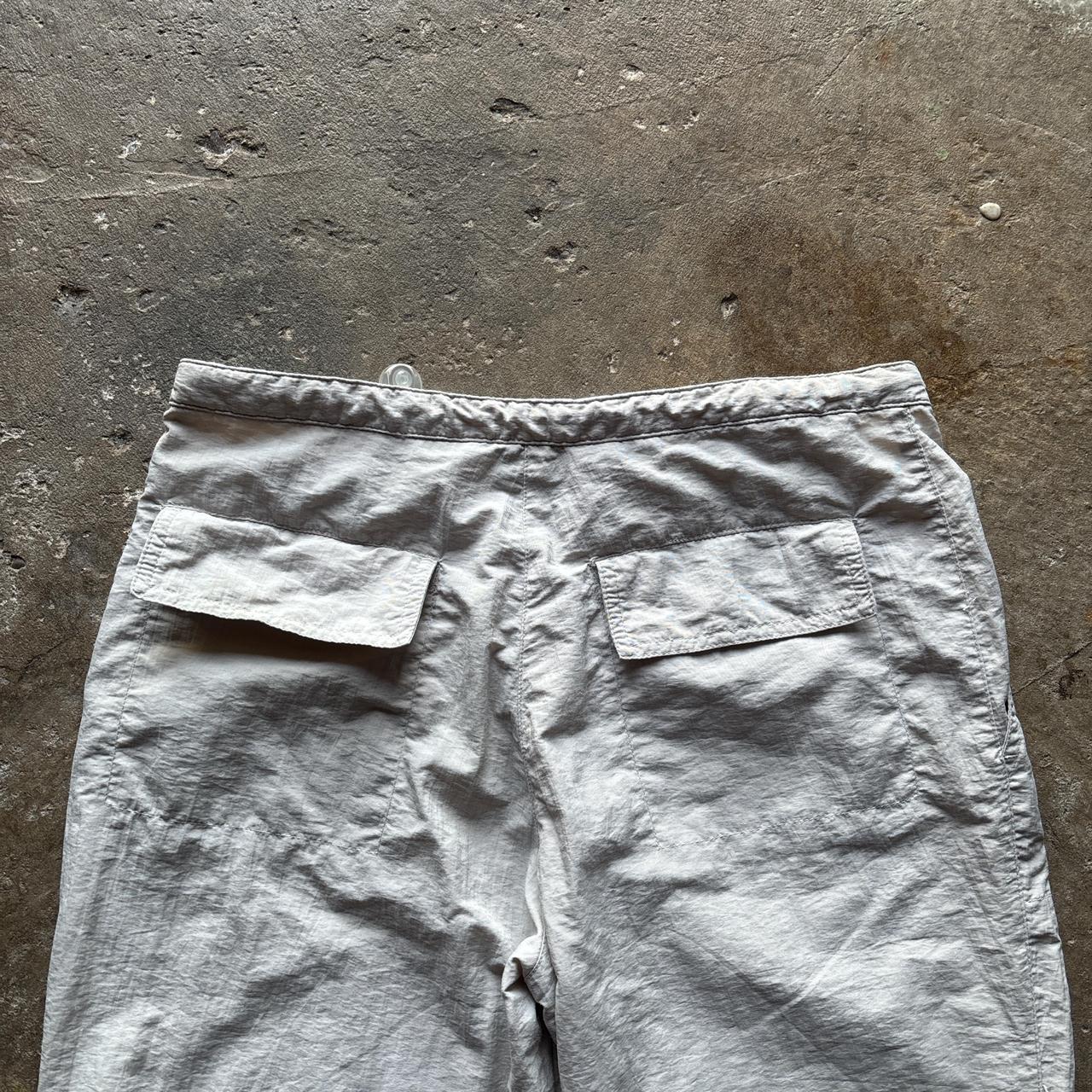 Cream Reebok 3/4 length shorts - Size 14