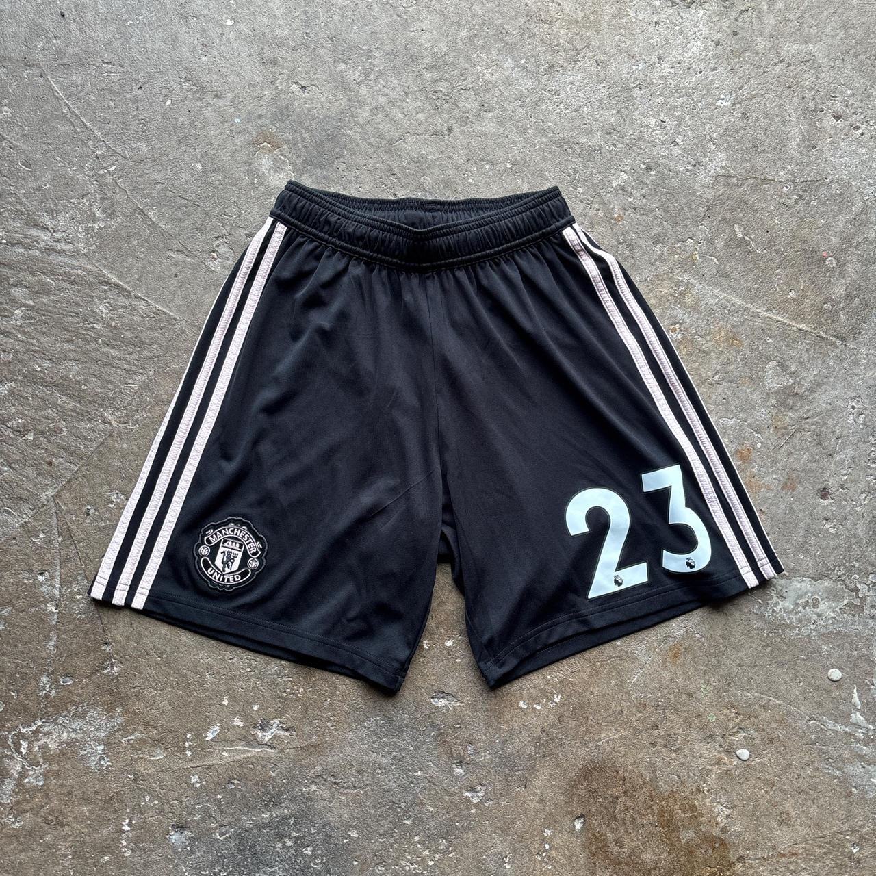 Black Adidas Manchester United Shorts - S