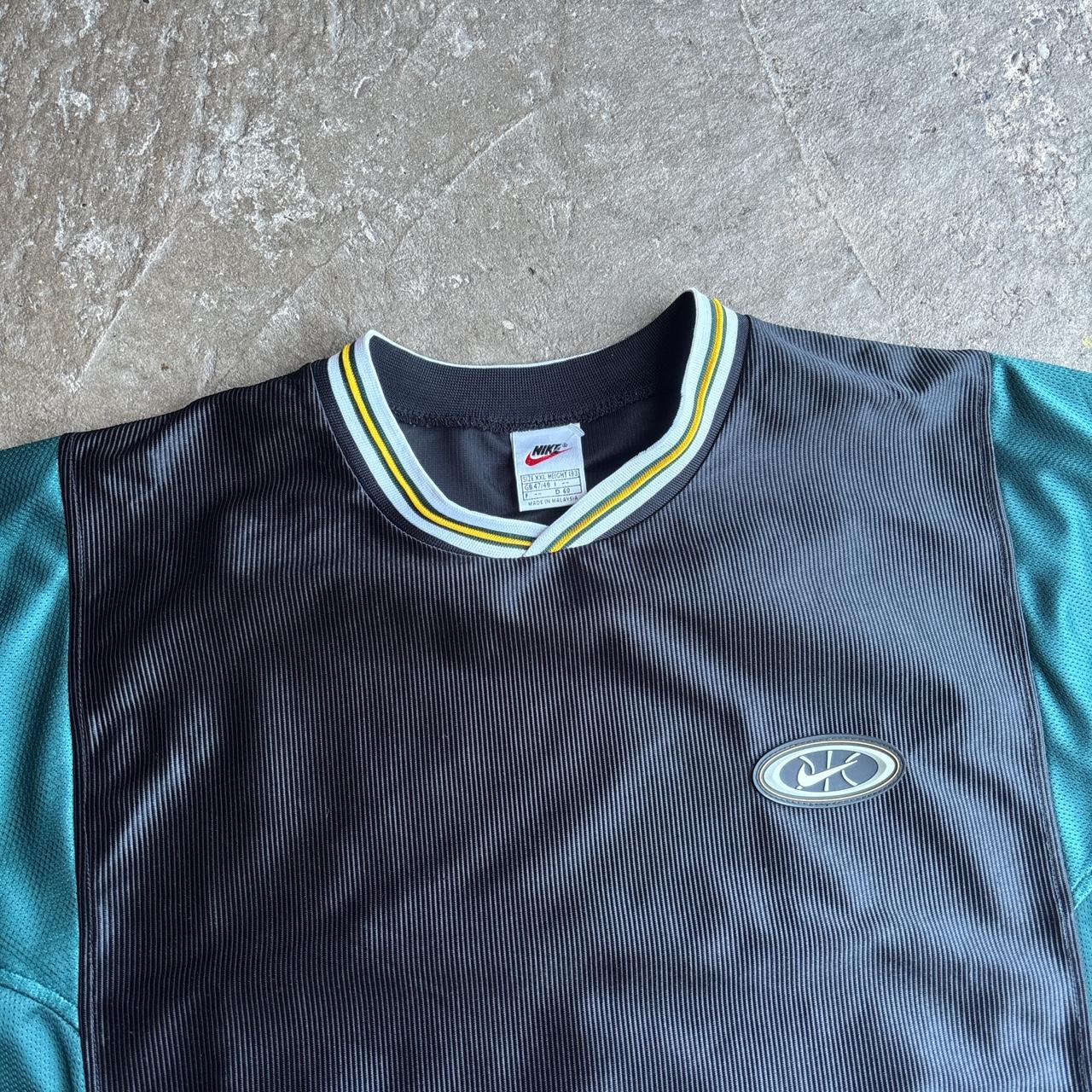 Vintage 90's Nike Basketball activewear top