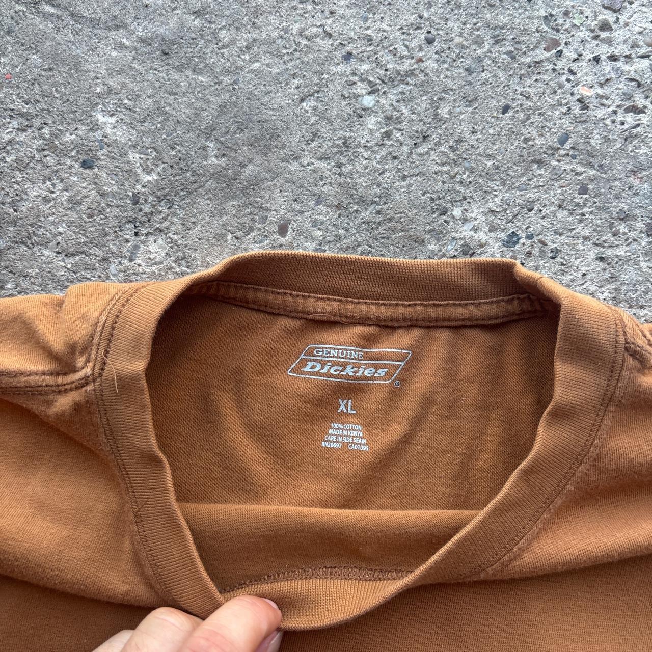 Tan Dickies single pocket tee