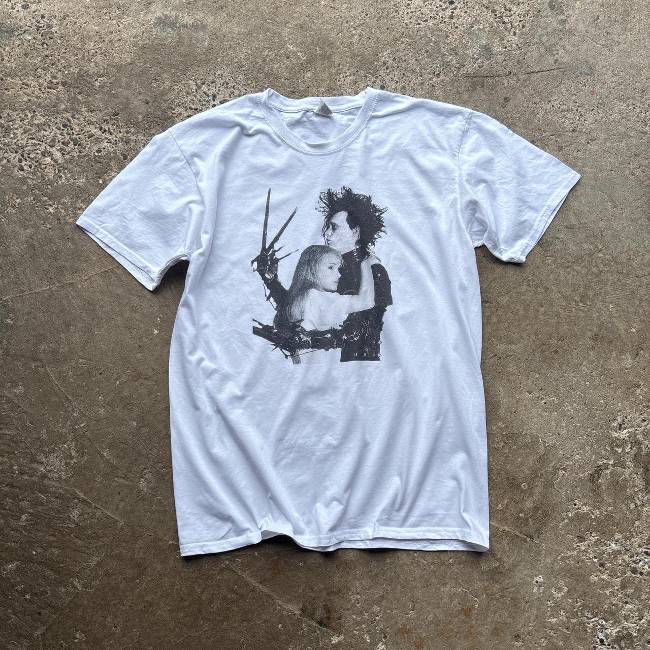 White Edward Scissor Hands movie graphic tee- L