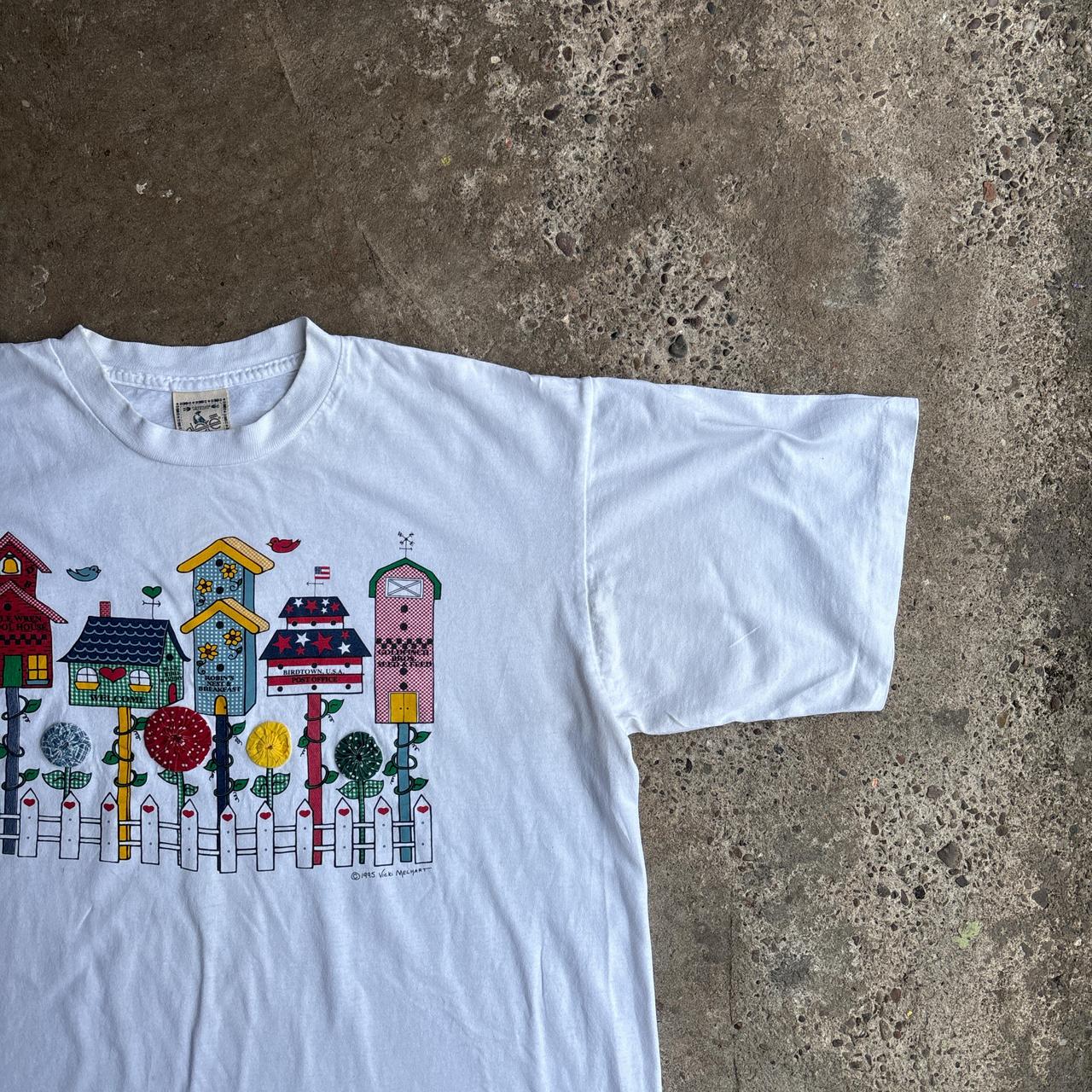 White Vintage Graphic T-Shirt - XL