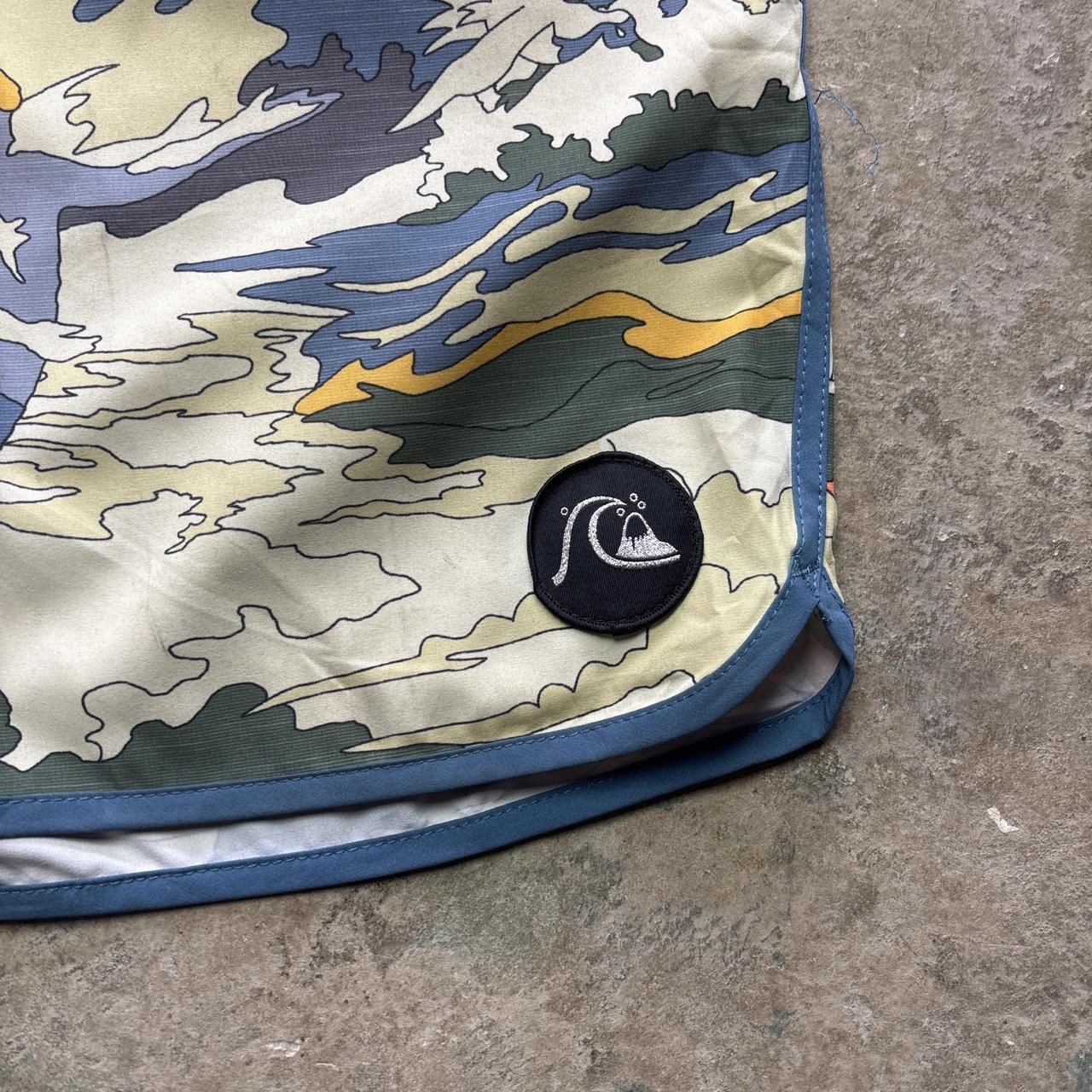 Australian Quicksilver board shorts - W32