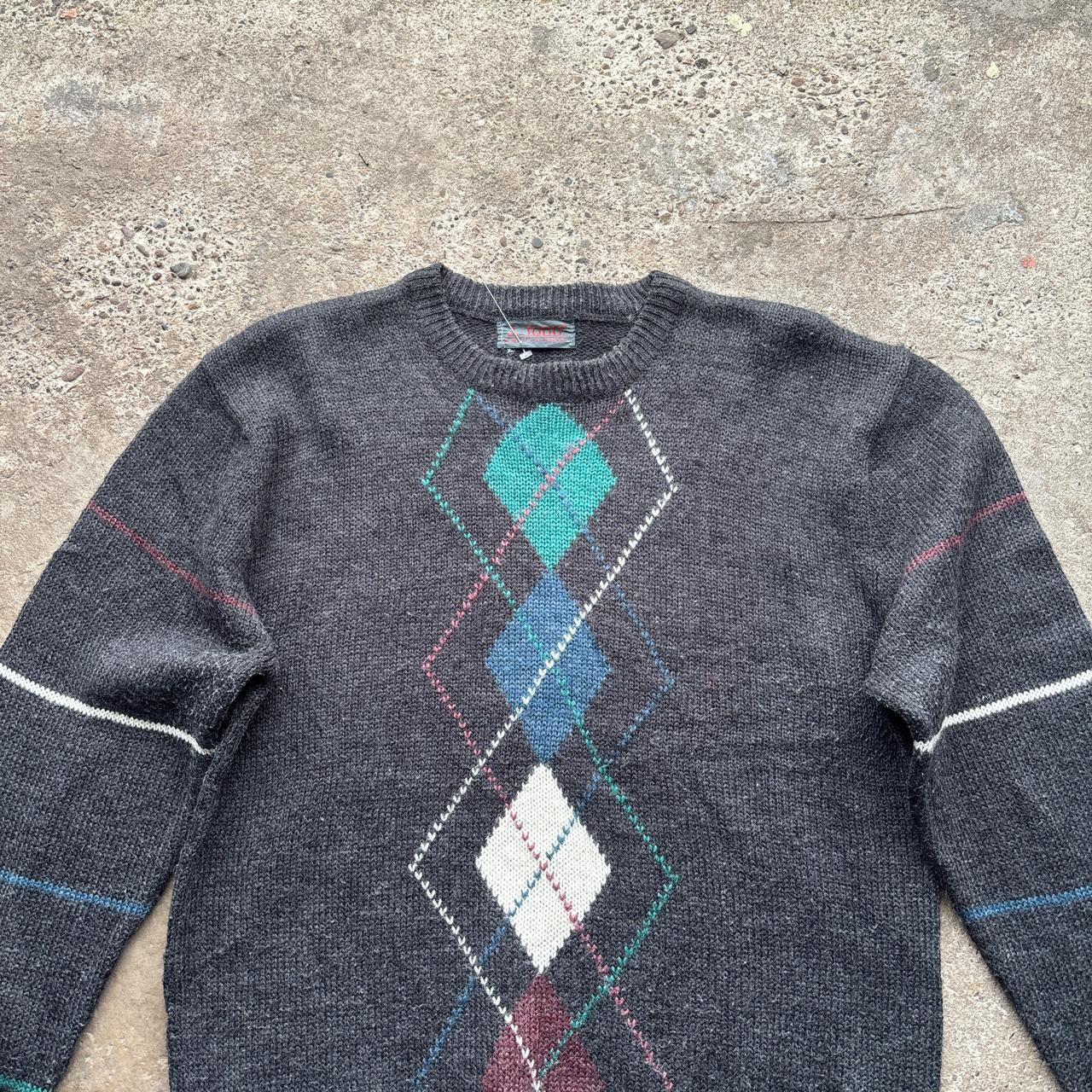 Grey vintage Argyle pattern knitted sweater