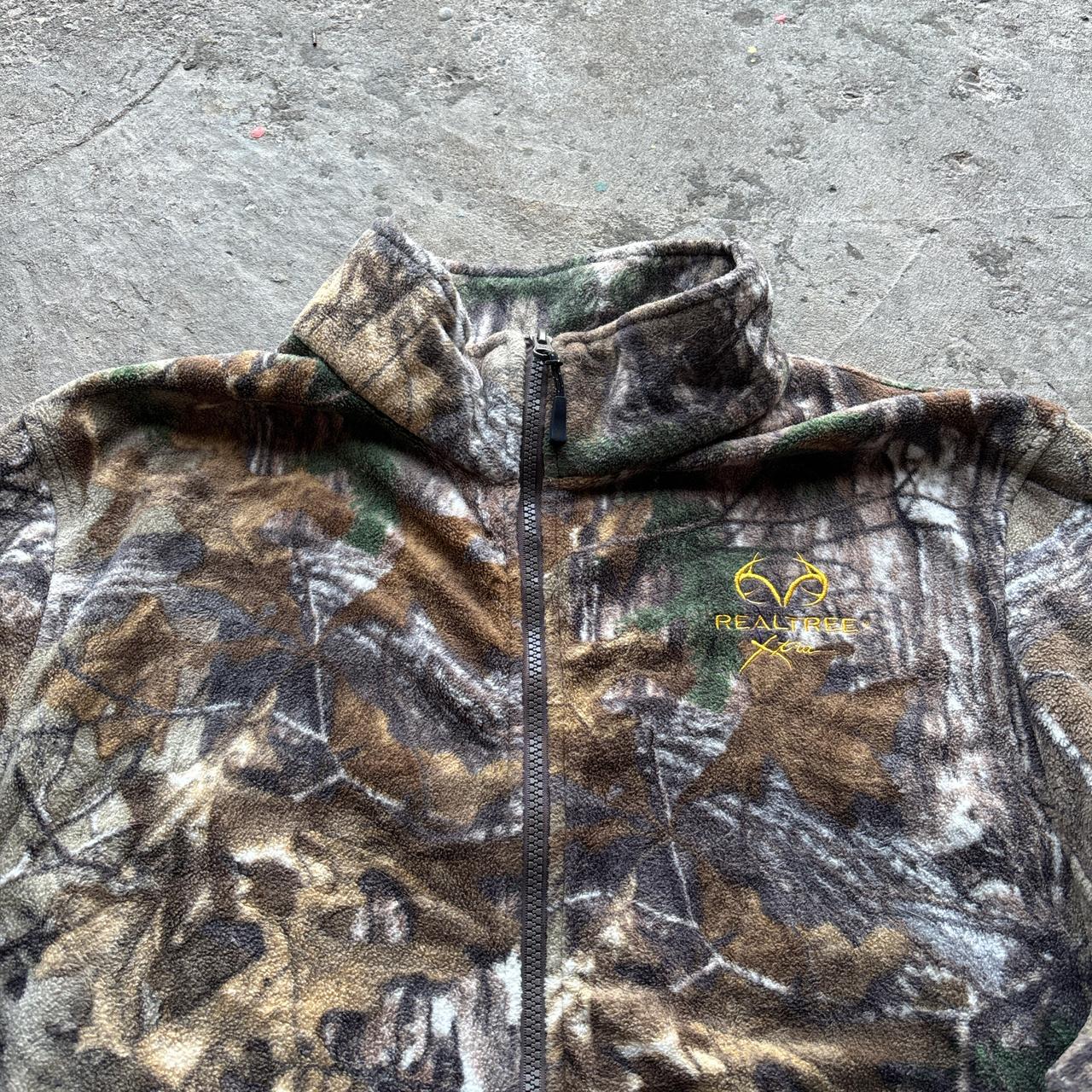 Realtree fleece with embroidered logo