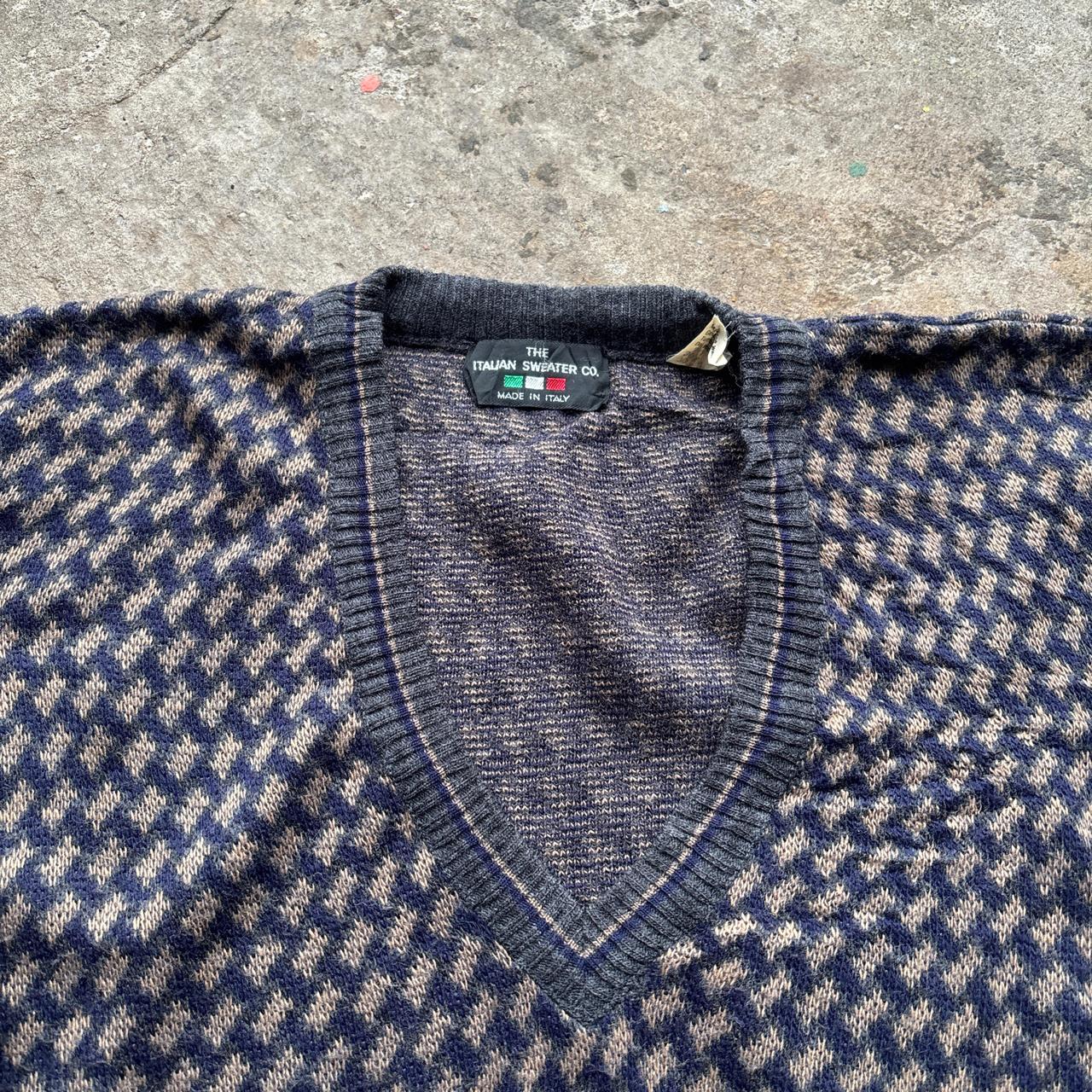 Vintage V-neck patterned sweater - M