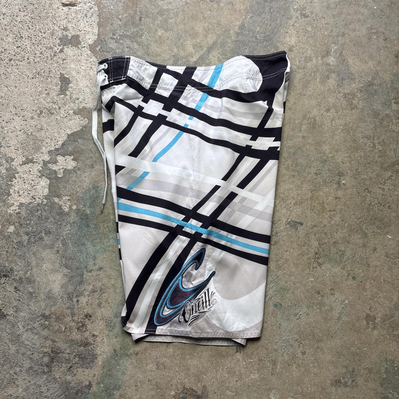Vintage cream O’Neill board shorts 00s - W35