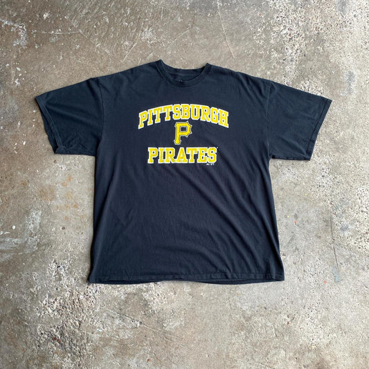 Black Pittsburgh Pirates Graphic T-Shirt - 2XL