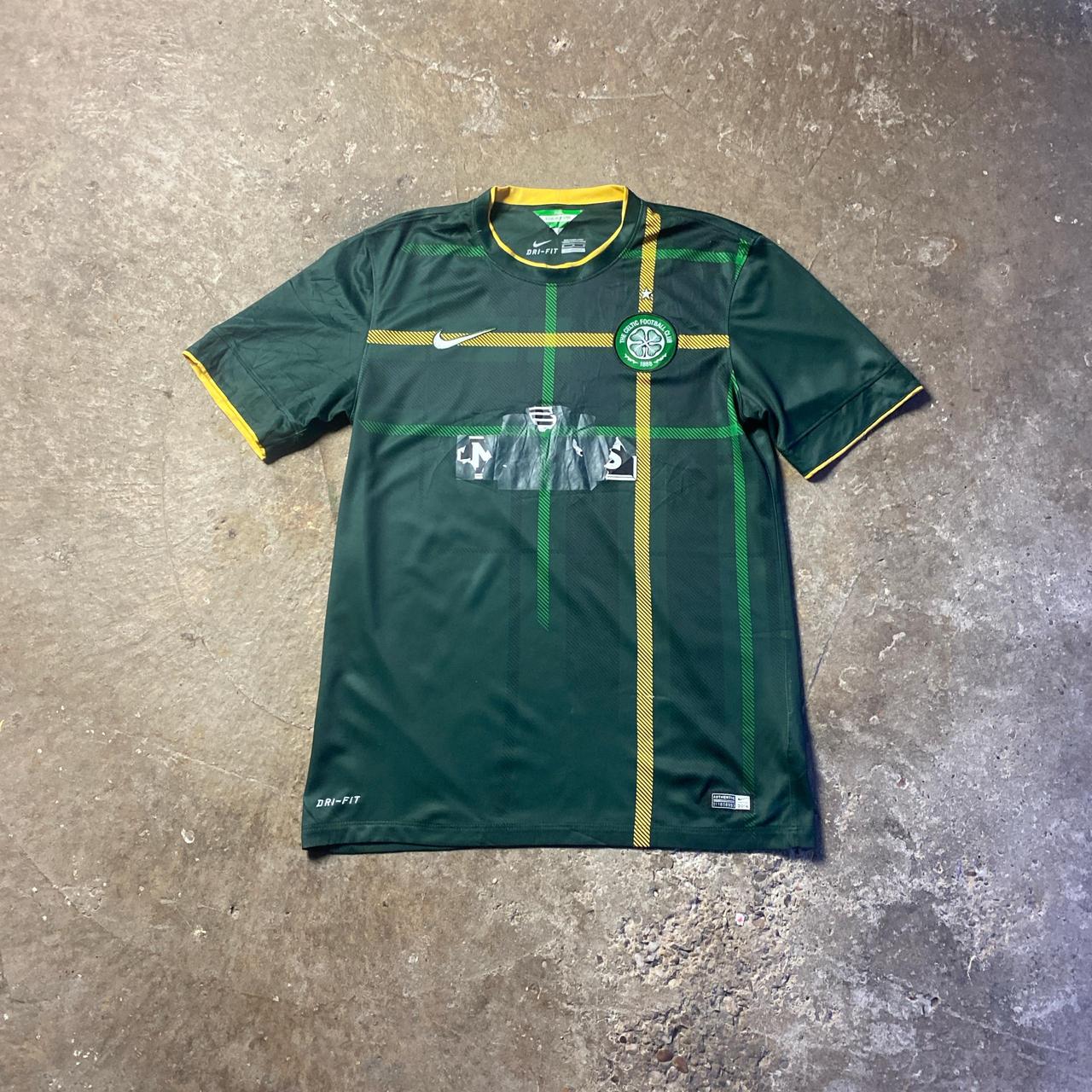 Green Celtic Nike 2014-15 Away Shirt - M