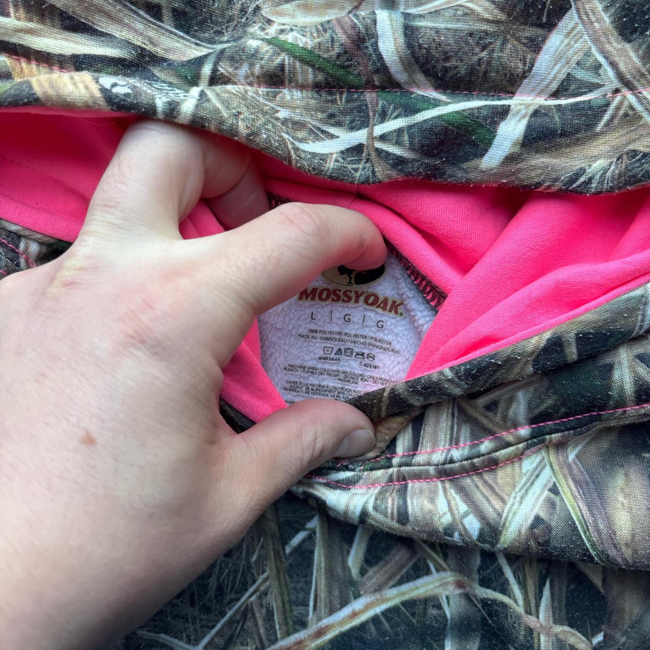 Real tree Mossy Oak hoody with pink logo - L