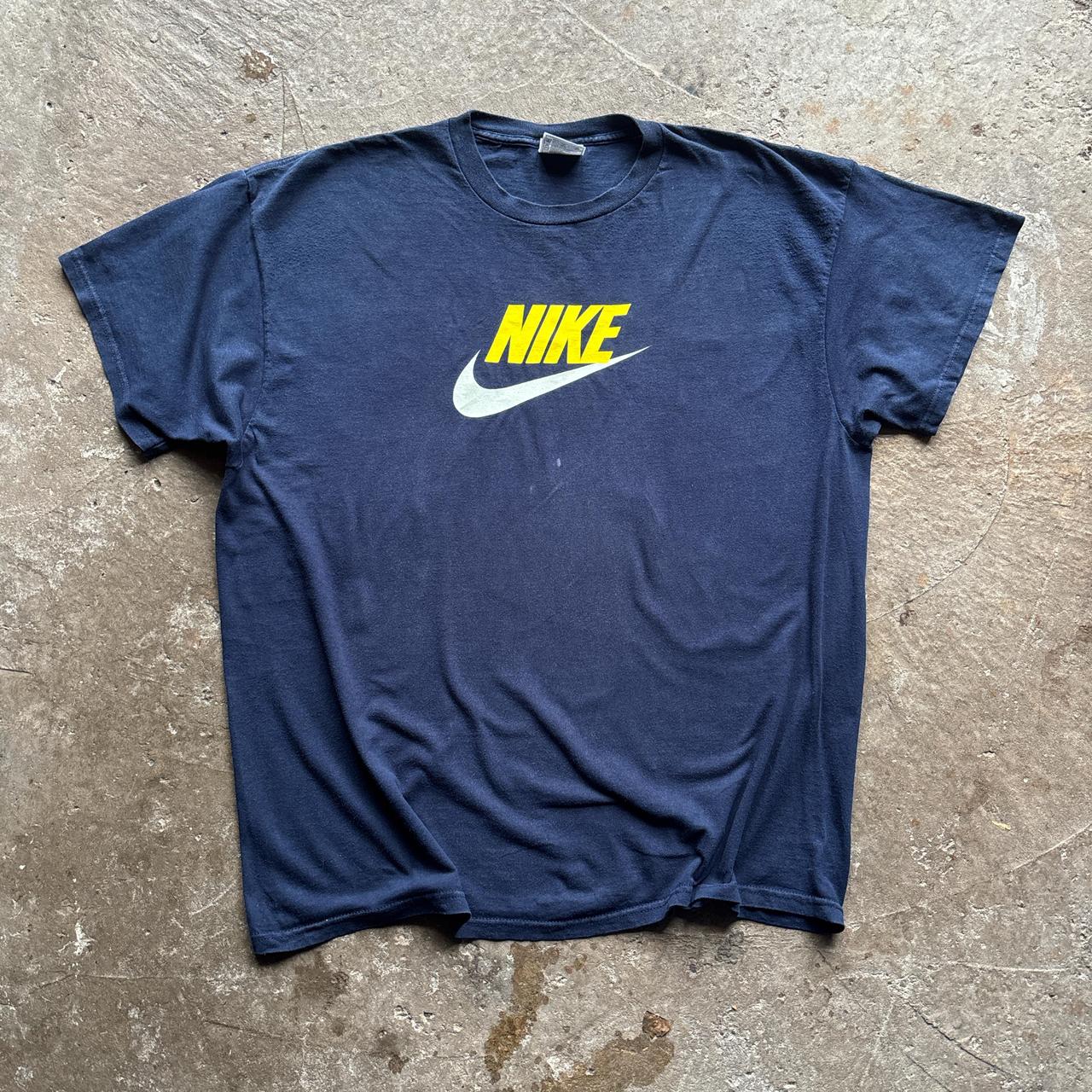 Vintage Navy Nike t-shirt - XXL